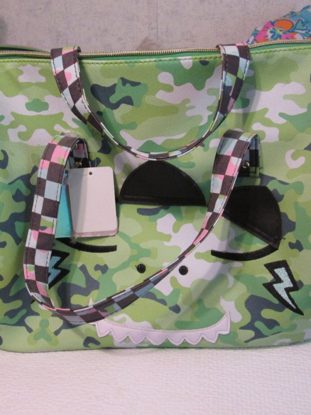 NWT Underonesky Camo Print Duffle Bag